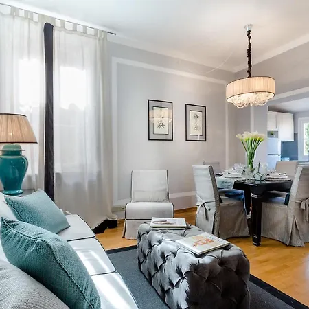 Casa Ottone - Residenze Seicento - A Superb Bright Flourish With Grand Terrace Inside Centre Apartment