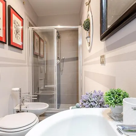 Apartment Casa Ottone - Residenze Seicento - A Superb Bright Flourish With Grand Terrace Inside Centre