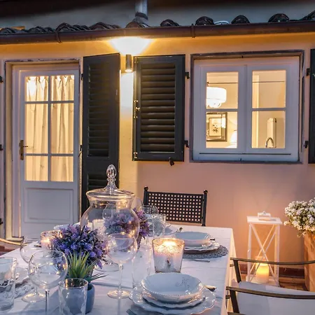 Casa Ottone - Residenze Seicento - A Superb Bright Flourish With Grand Terrace Inside Centre Lucca